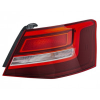 Pravé zadní světlo vnější Audi A3 8V 16-20 HATCHBACK HELLA