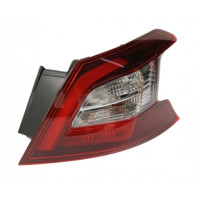 Pravé zadní světlo LED vnější Peugeot 308 II 13-17 HATCHBACK MAGNETI MARELLI