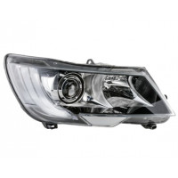 Pravé přední světlo s denním svícením Škoda Superb II (3T4/3T5) 13-15 HELLA
