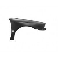 Pravý přední blatník Toyota Avensis (T22) 00-03 S OTVOREM