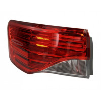 Levé zadní světlo LED vnější Toyota Avensis (T27) 12-15 SEDAN VALEO